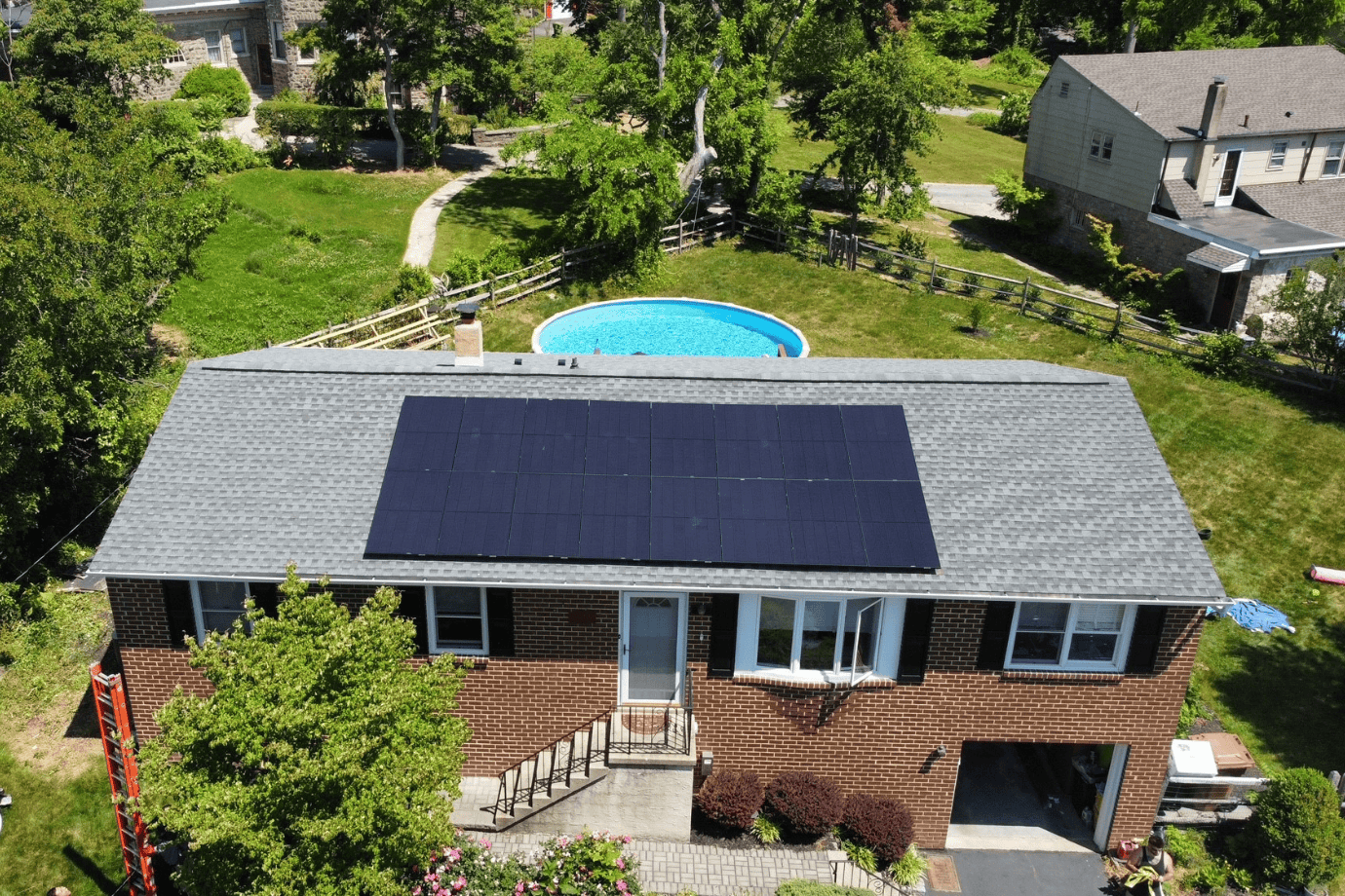 solar-on-roof-of-home-with-a-pool