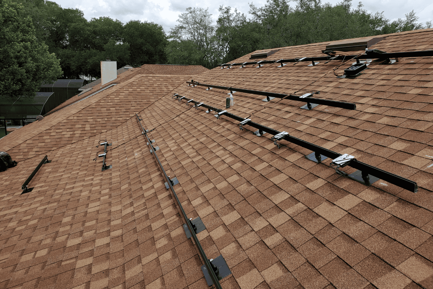 solar-racking-on-roof